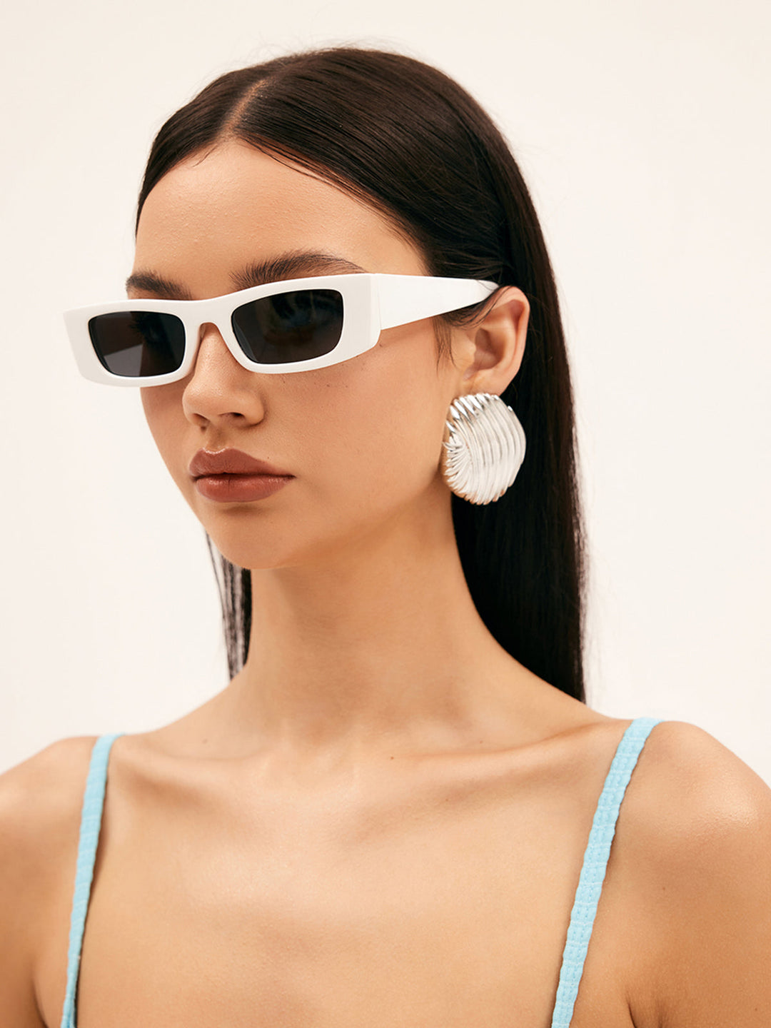 Zevina - White Chic Sunglasses