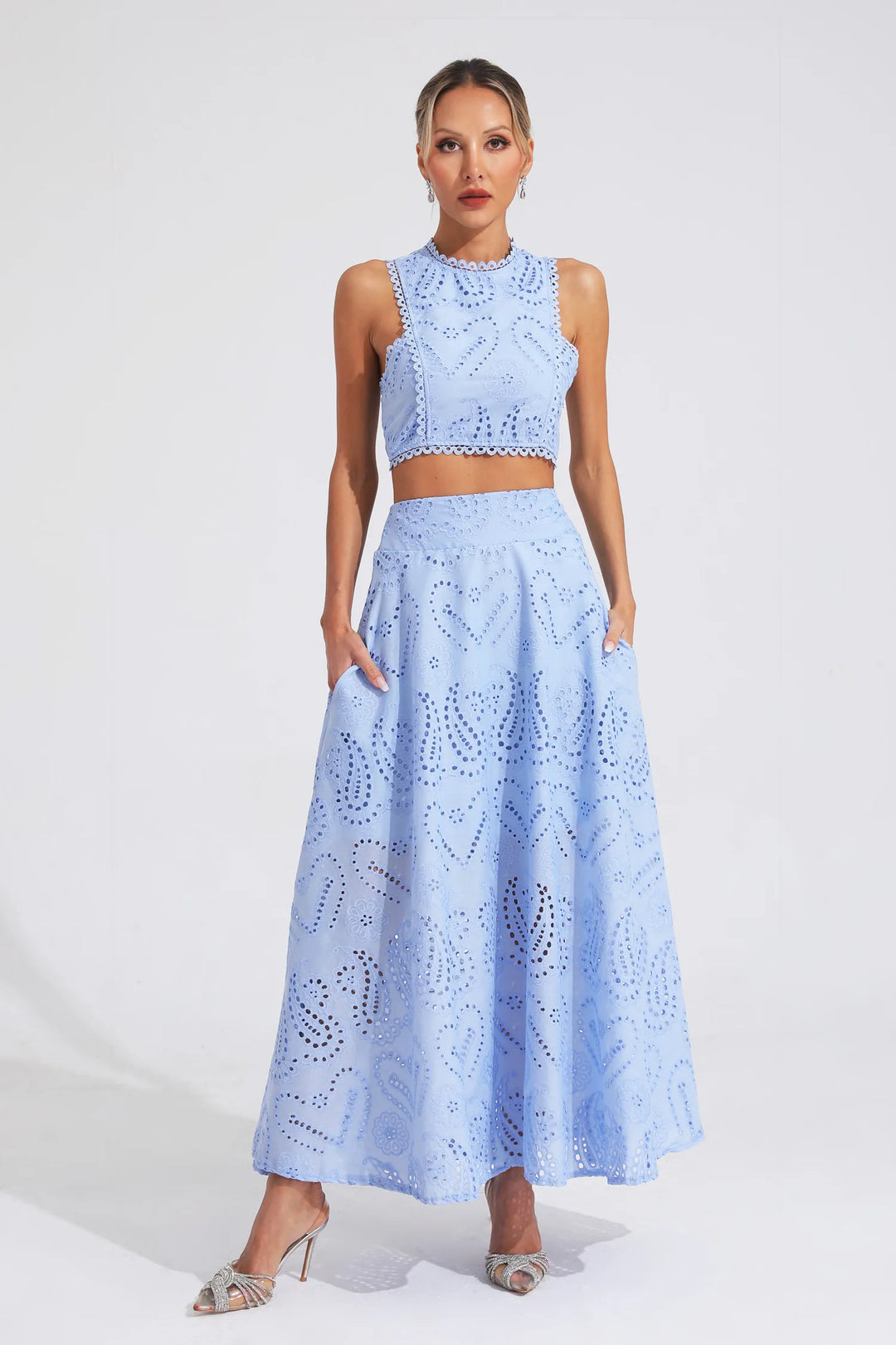 Saskia Embroidered Sleeveless Set