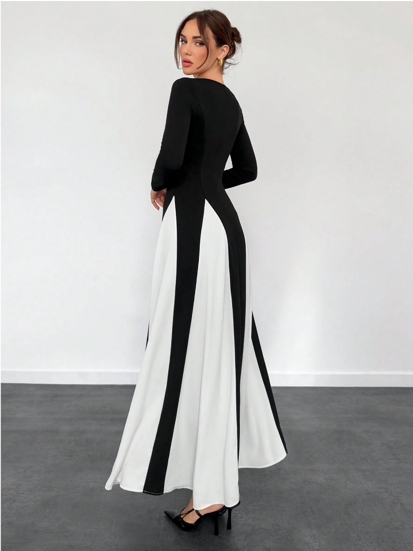 Xylina - Sleek Spliced Crewneck Slim-Fit Dress