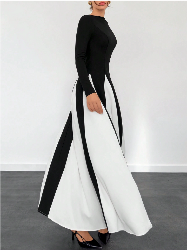 Xylina - Sleek Spliced Crewneck Slim-Fit Dress